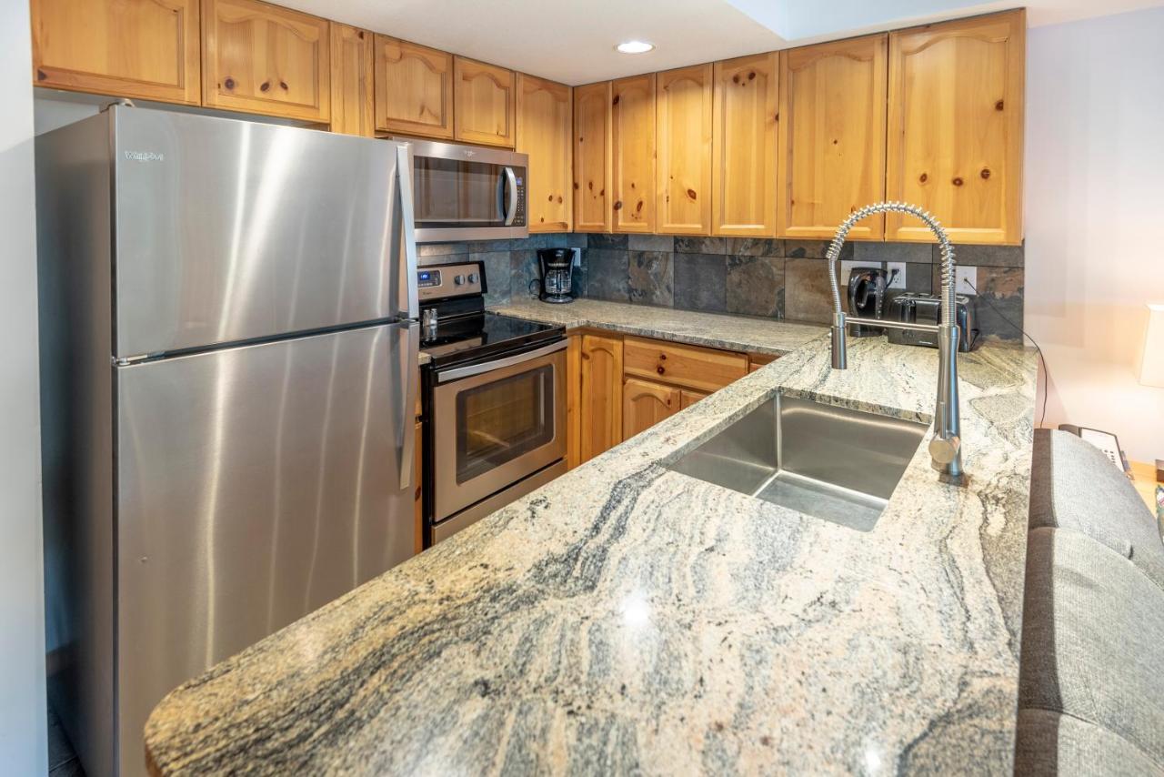 Valhalla Vacations At Whistler Exterior foto
